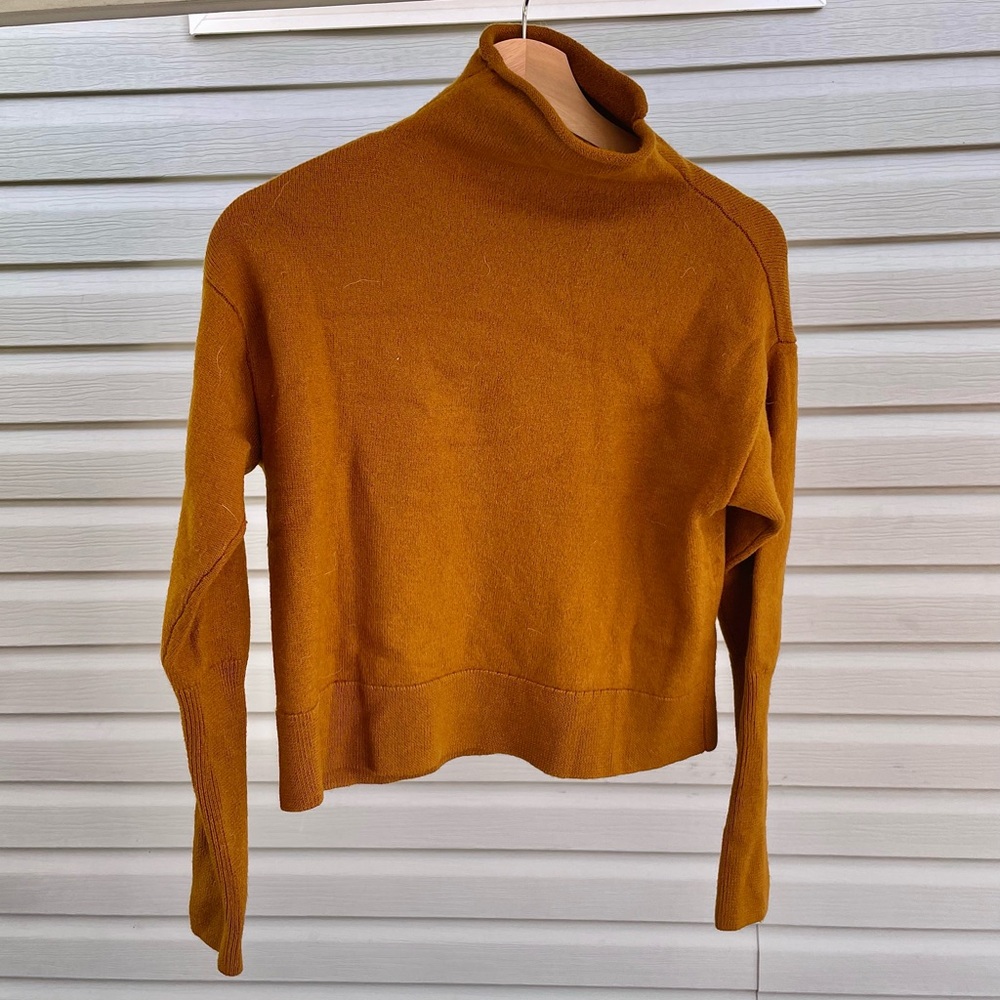 Wilfred 100% Wool Women's Mustard Sweater